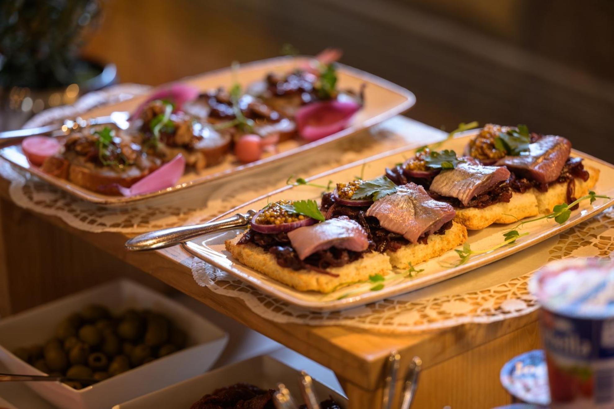 Zabi Dwor - Hotel - Restauracja - Spa Zielona Gora  Luaran gambar