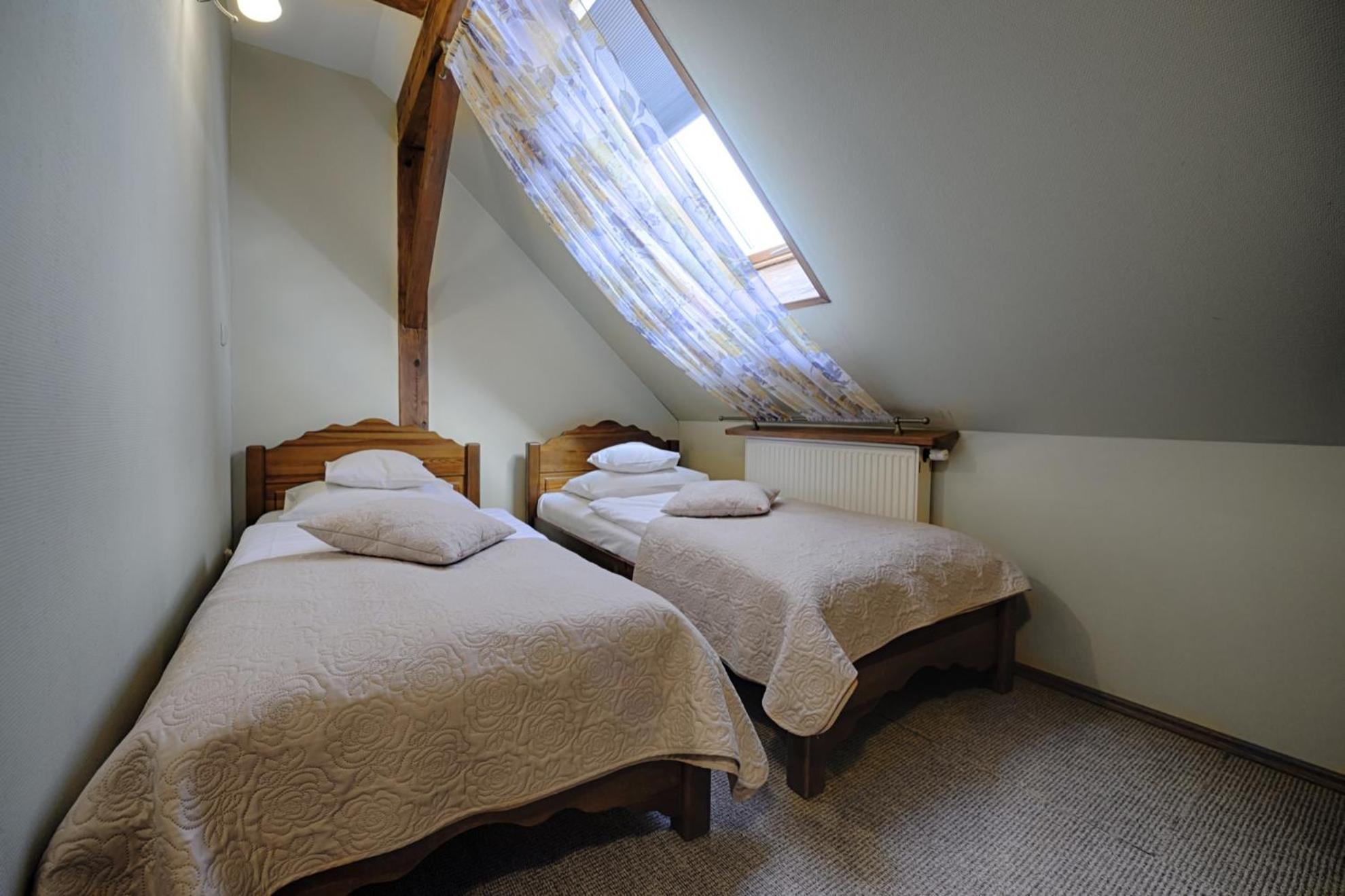 Zabi Dwor - Hotel - Restauracja - Spa Zielona Gora  Luaran gambar