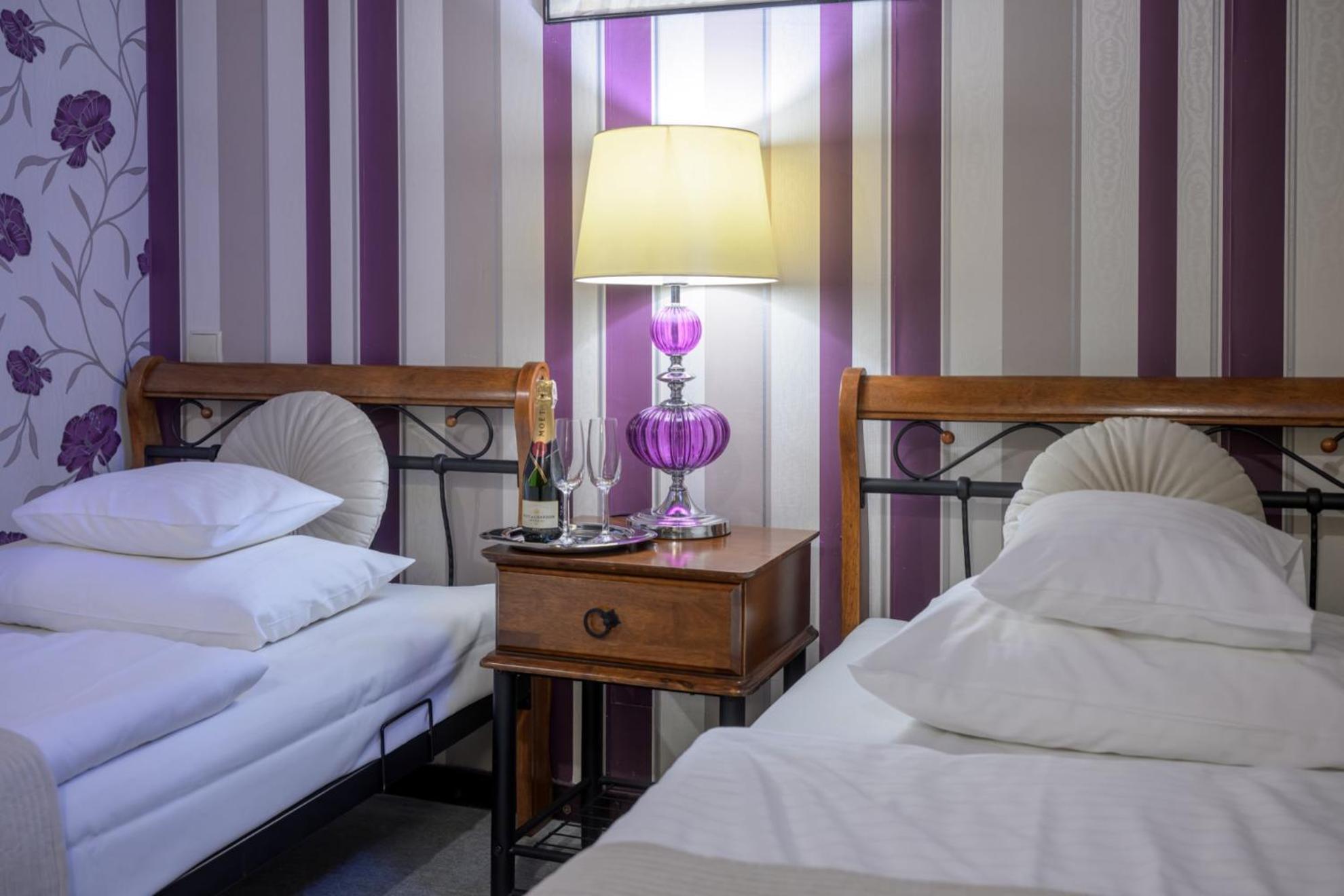 Zabi Dwor - Hotel - Restauracja - Spa Zielona Gora  Luaran gambar