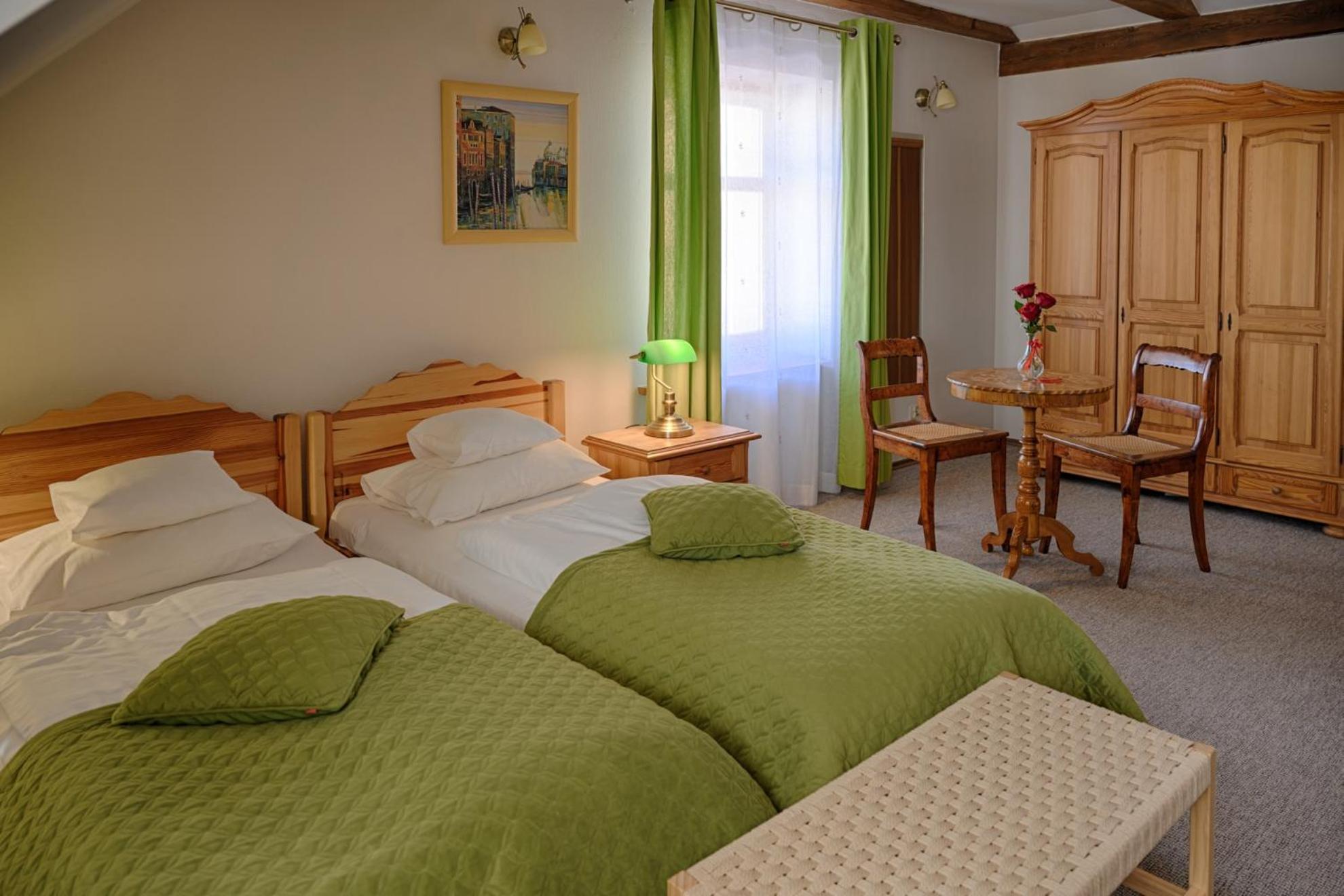 Zabi Dwor - Hotel - Restauracja - Spa Zielona Gora  Luaran gambar